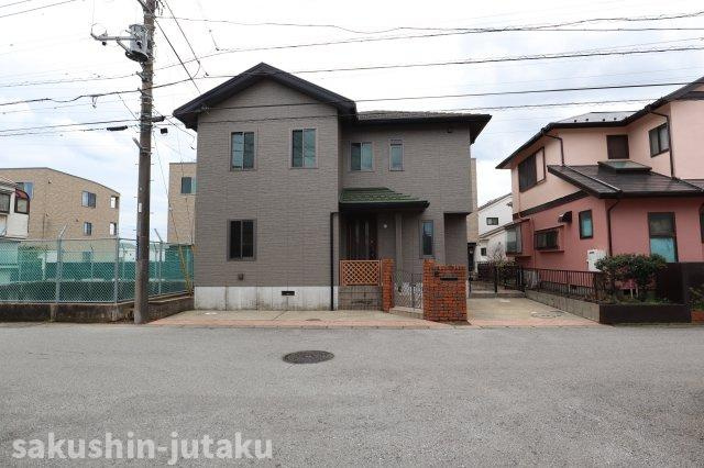 八千代台北１０丁目　中古戸建の外観|前面道路は6ｍ市道　開放的
