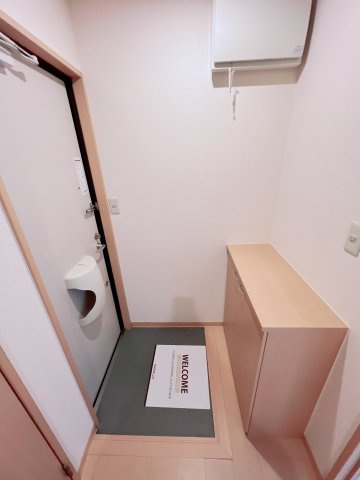 カレーラの玄関