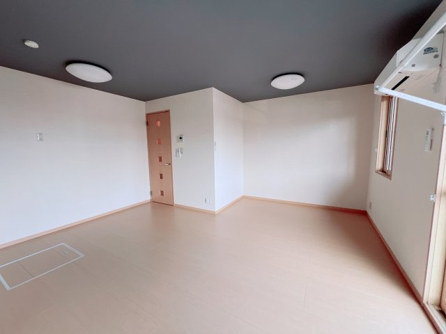 カレーラの設備