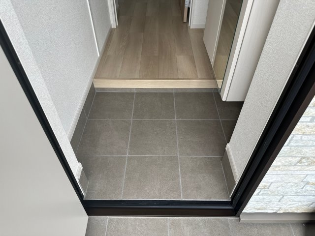 ハウオリエルアの玄関