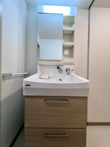 椿峰ニュータウン１０７街区４号棟 の洗面所|洗面台