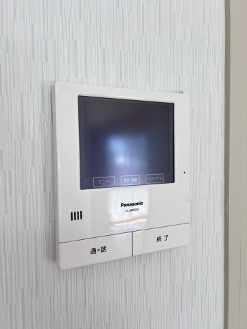 椿峰ニュータウン１０７街区４号棟 のセキュリティ|TVモニタインターホン