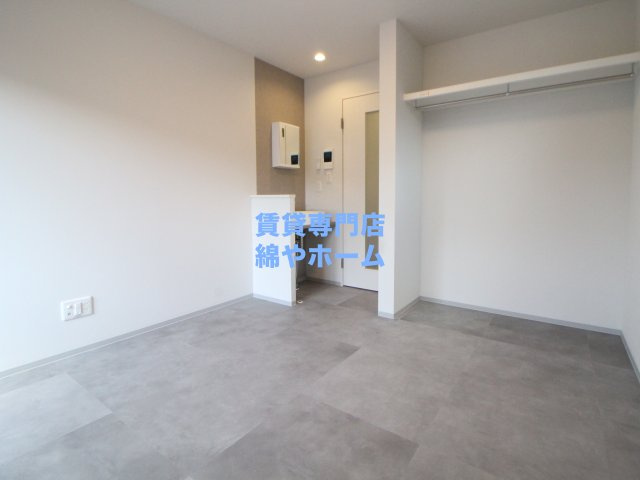 アンビシオン天下茶屋の寝室|ゆとりの広さです