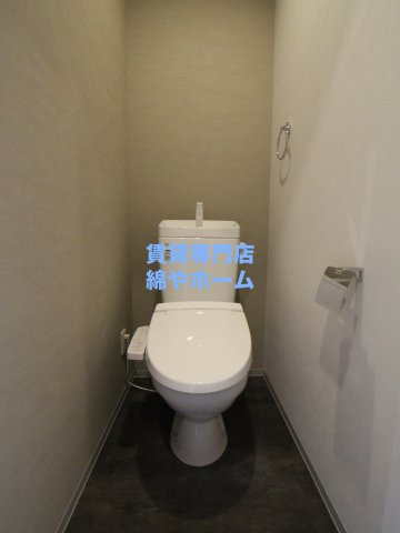 アンビシオン天下茶屋のトイレ|シンプルで使いやすいトイレです