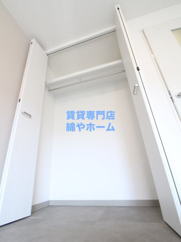 アンビシオン天下茶屋の収納|たっぷりとした収納スペースです
