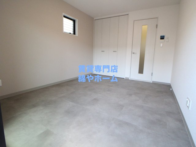アンビシオン天下茶屋の寝室|開放的な寝室です