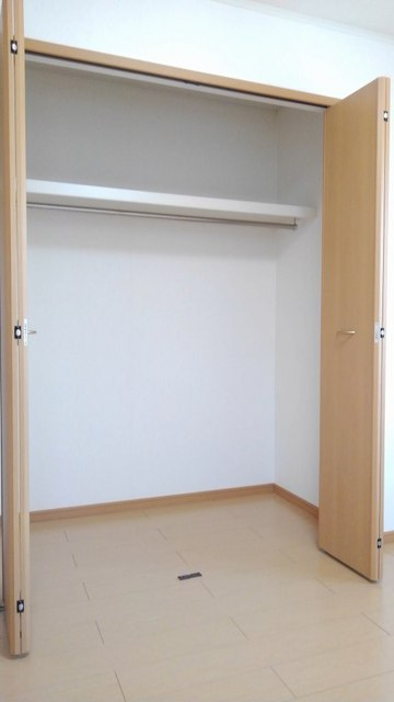グランデュールコートDの収納|大きなものも収納できそうです
