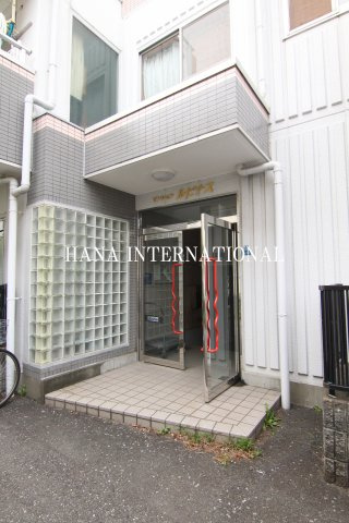 マンションルピナスのエントランス