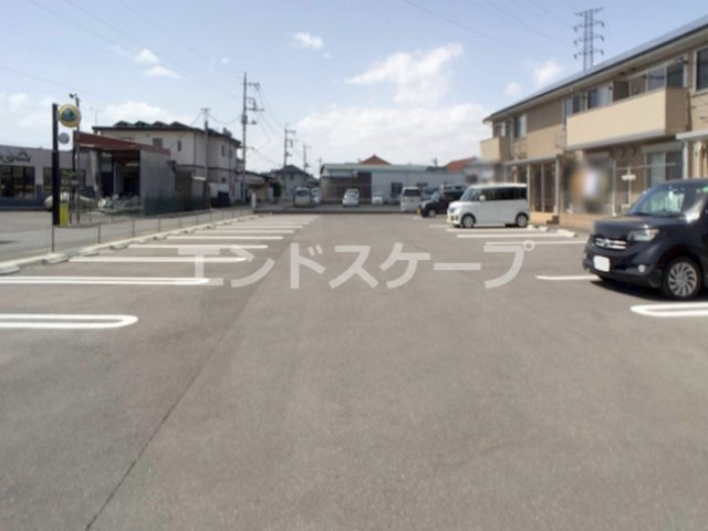 アプリコットの駐車場|高崎、前橋、伊勢崎エリアのお部屋探しはエンドスケープまで！お客様の理想お聞かせ下さい♪