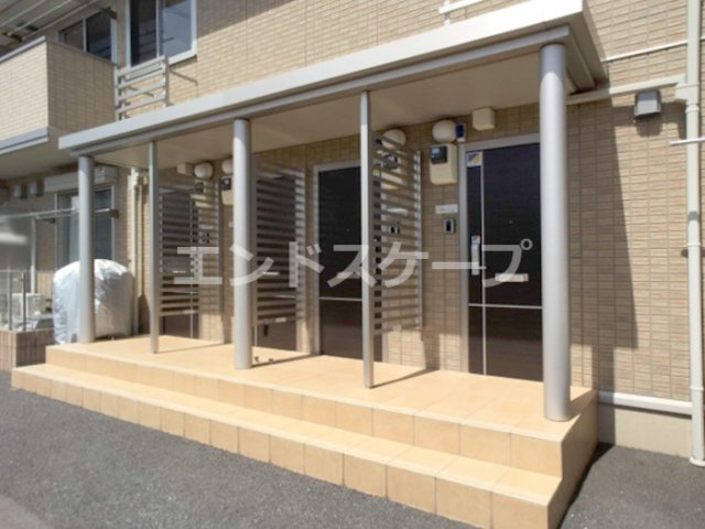 アプリコットのエントランス|高崎、前橋、伊勢崎エリアのお部屋探しはエンドスケープまで！お客様の理想お聞かせ下さい♪
