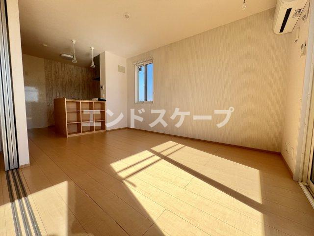 アプリコットの居間・リビング|高崎、前橋、伊勢崎エリアのお部屋探しはエンドスケープまで！お客様の理想お聞かせ下さい♪