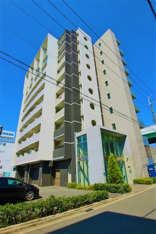 アールパンション高井田の外観