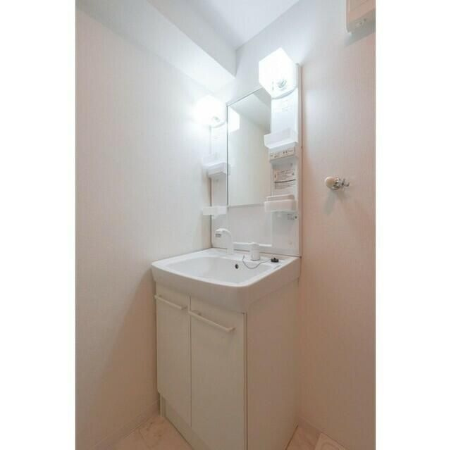 コスモリード武蔵中原の洗面所