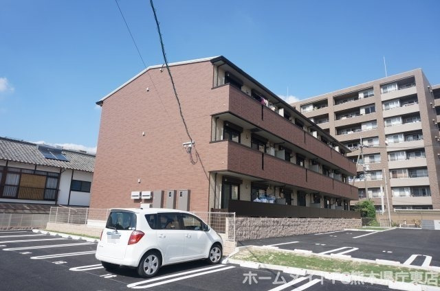 熊本市中央区保田窪２丁目のアパートの駐車場