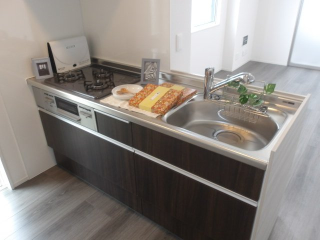 【キッチン】 | AL | コンパクトなキッチンで掃除もラクラク