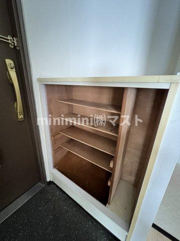 ヴォンジョルノ難波の収納|別部屋参考写真