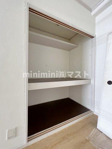 ヴォンジョルノ難波の収納|別部屋参考写真
