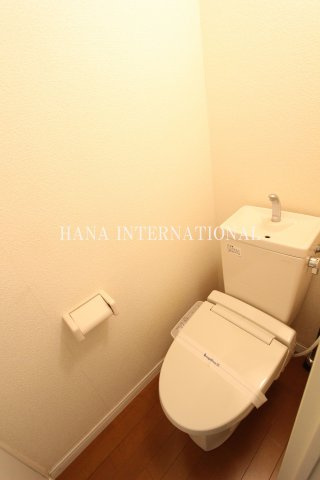 レオパレス東のトイレ|※参考画像の為、現況を優先致します。