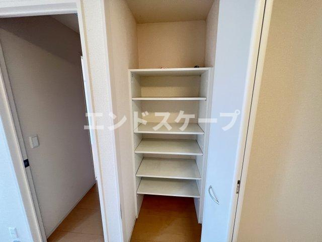 サンモール寺尾の収納|高崎、前橋、伊勢崎エリアのお部屋探しはエンドスケープまで！お客様の理想お聞かせ下さい♪