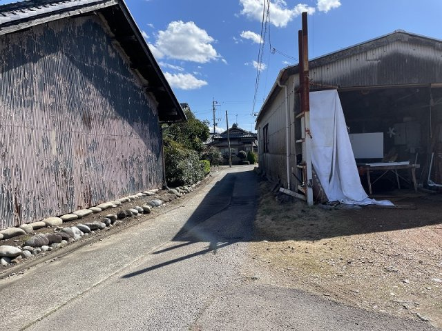 各務原市鵜沼大伊木町6丁目の前面道路含む現地写真