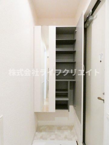 ブリージンBの玄関
