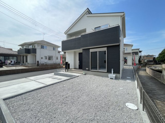 【前面道路含む現地写真】 | ≪B号棟≫
現地(2024年6月撮影)