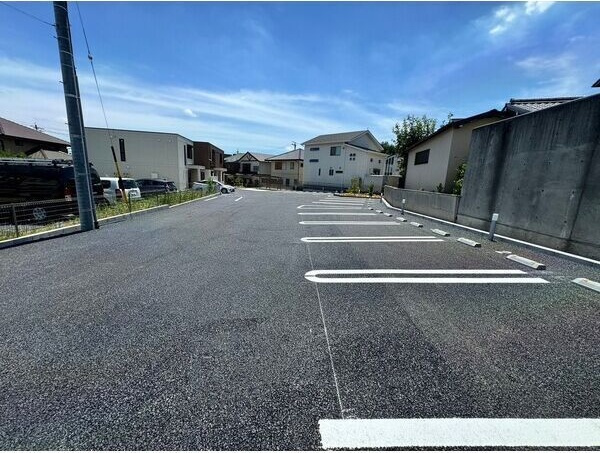 レジデンス柊山　　 刈谷市近郊の賃貸はクラスホーム刈谷店の駐車場
