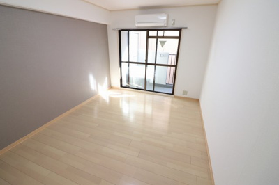 【寝室】 | エクセルシオール城東