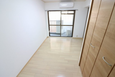 【洋室】 | エクセルシオール城東