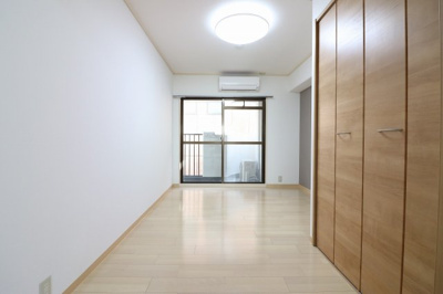 【洋室】 | エクセルシオール城東