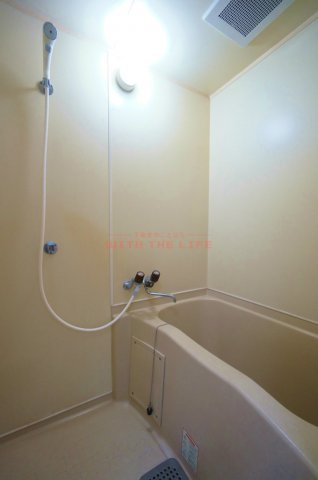 エトランゼ宮本Ⅳ【キャッシュバック対象】の浴室|きれいなお風呂です