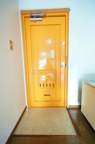 エトランゼ宮本Ⅳ【キャッシュバック対象】の玄関|毎日通る玄関はこちらです