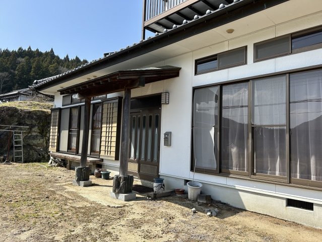 田人町旅人字木ノ下　中古一戸建ての庭