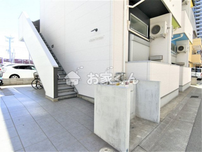 【エントランス】 | CREST COURT鷹取