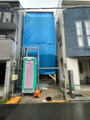 【外観】 | 東成区神路１丁目新築戸建 | 「深江橋」駅徒歩5分の好立地、2024年5月完成予定の新築戸建！2階に広々リビング、宝栄小学校徒歩2分で子育てにも安心。生活便利なデイリーショップやMEGAドン・キホーテ近く、毎日がもっと快適に。