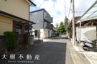 【前面道路含む現地写真】 | 海老名市国分南２丁目　新築戸建て　全２棟　【仲介手数料無料】