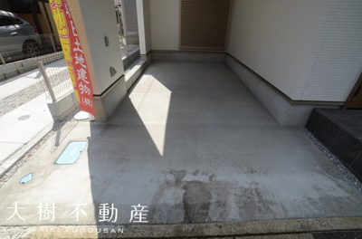 【駐車場】 | 海老名市国分南２丁目　新築戸建て　全２棟　【仲介手数料無料】