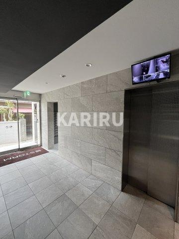 ストームのロビー