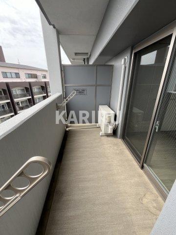 ストームのバルコニー