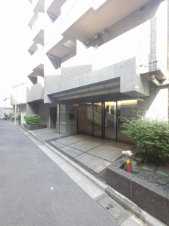 【エントランス】 | 毎日通るエントランスはこのようになっています