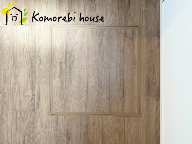 北本市宮内１丁目　新築一戸建て　セレクト花水木　02の収納|調味料やストック食材、非常用品までまとめてしまえる床下収納。キッチン周りがすっきり片付き、必要な時にさっと取り出せる“賢い収納スペース”として毎日の家事を支えます。