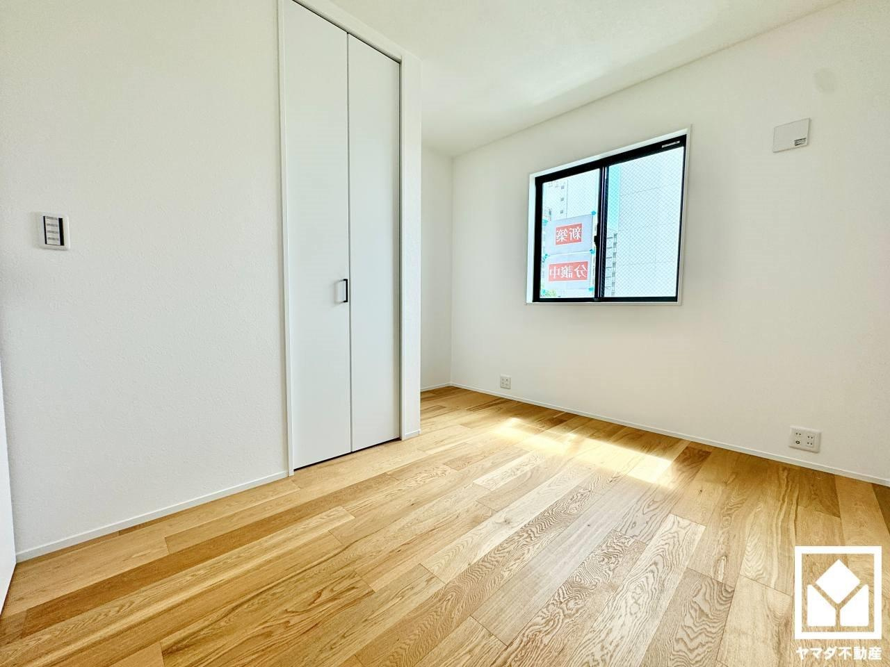 伏見区深草出羽屋敷町の洋室