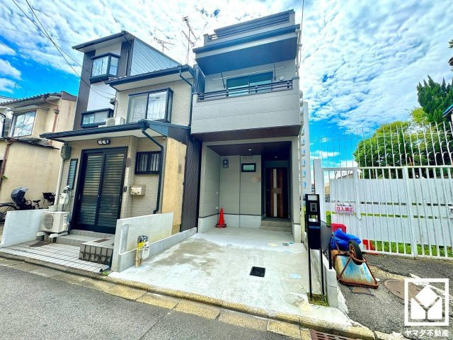 伏見区深草出羽屋敷町の外観