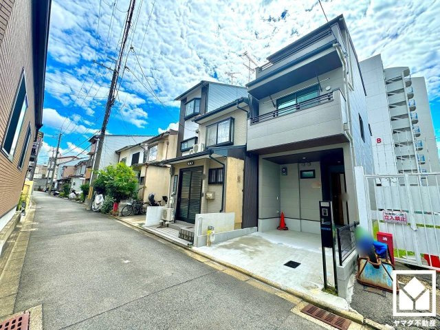 伏見区深草出羽屋敷町の外観