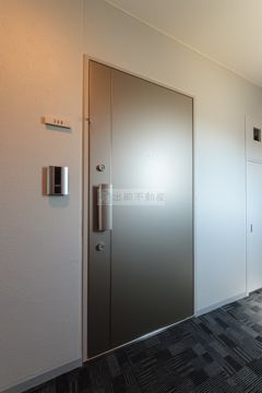 ディオスプラドの玄関