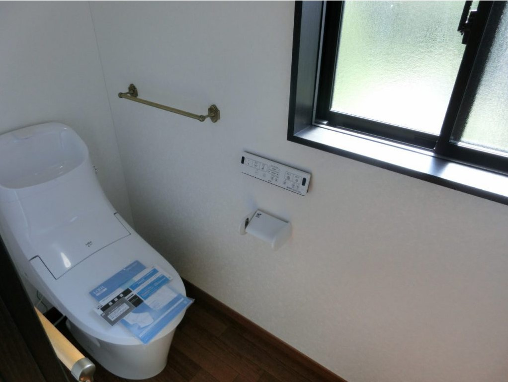 玉名市伊倉北方戸建のトイレ|清潔感のあるトイレです