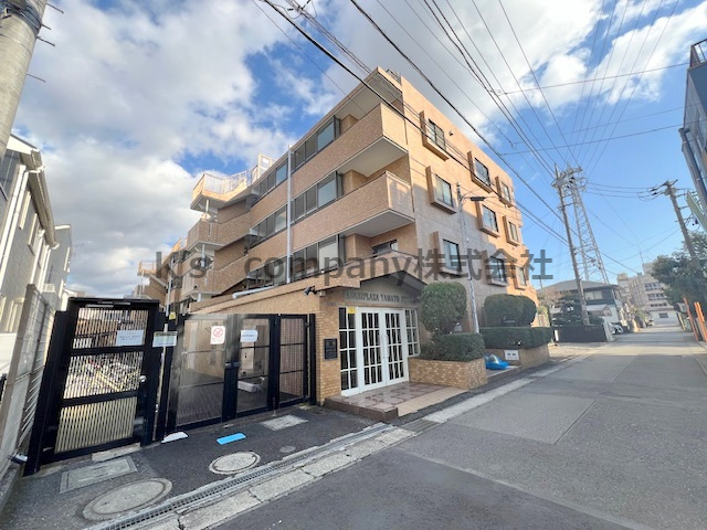 ■大和市深見西４丁目　朝日プラザ大和プティックスの外観|外観写真です☆前面道路は静かな印象です♪