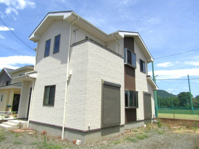 【外観】 | 中古戸建　甲府市東光寺1丁目 | 外はこのようになっています