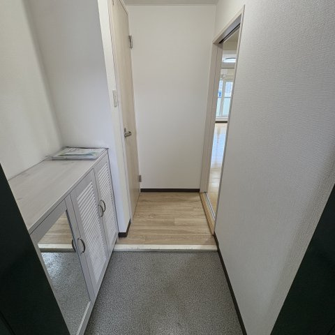 第１０ハトヤビルの玄関