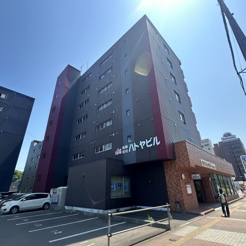 第１０ハトヤビルの外観